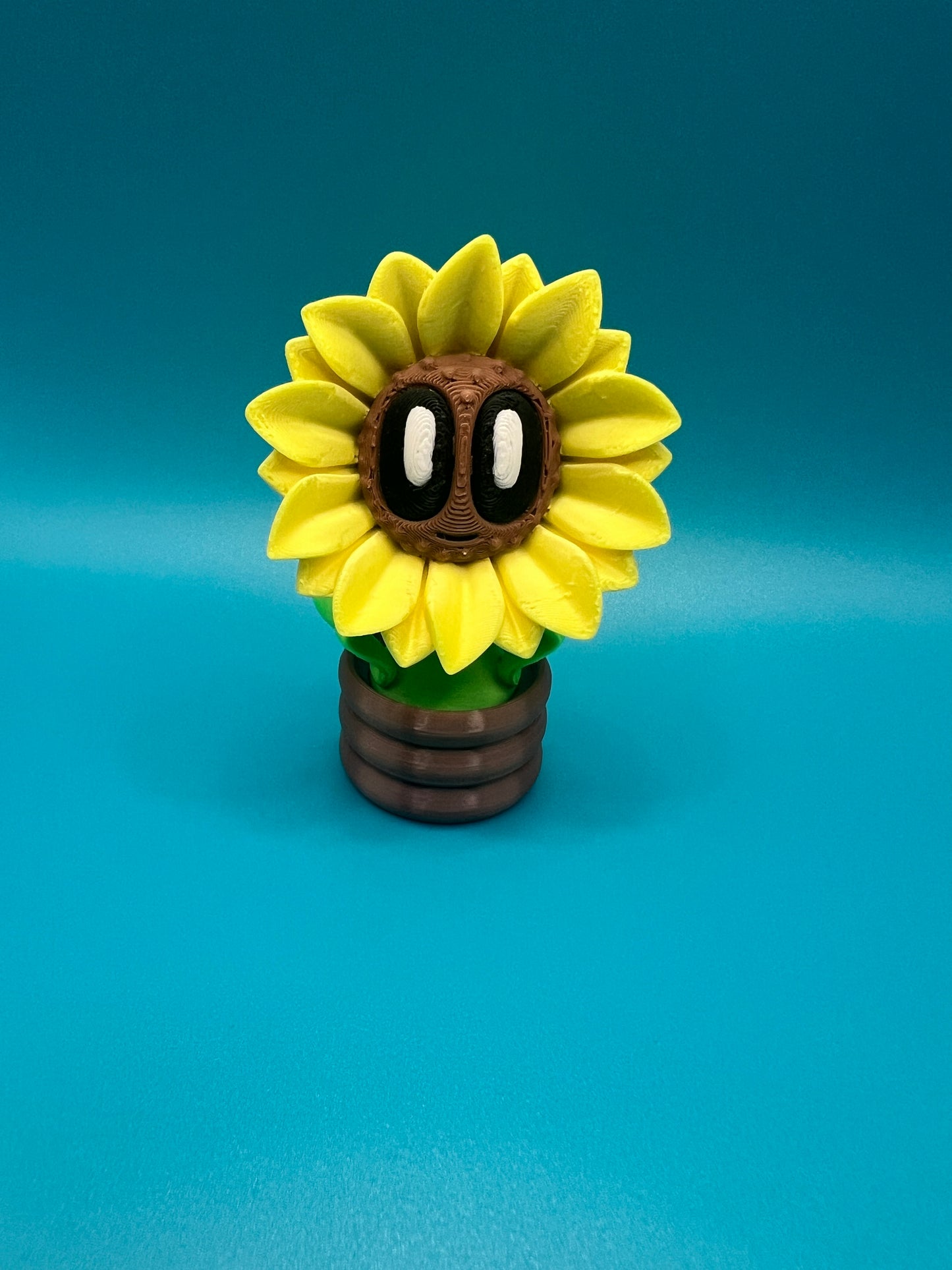 Blob sunflower & modern pot